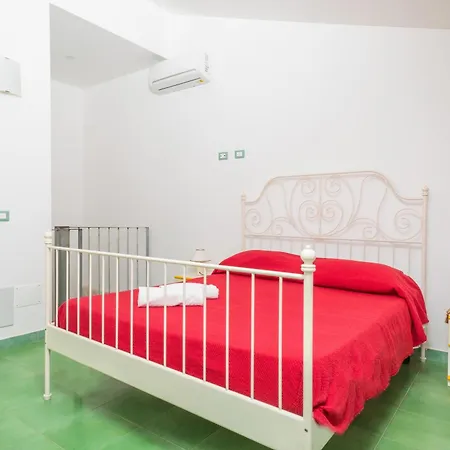 Casa Margherita Vista Etna * كالاتابيانو