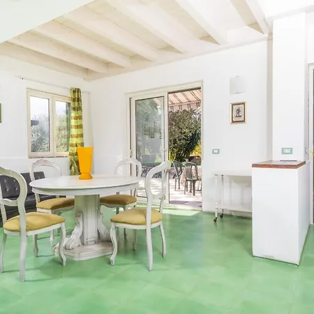 Casa Margherita شقة كالاتابيانو